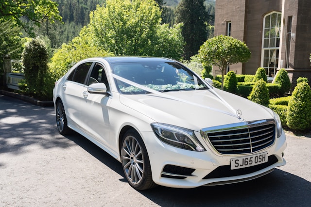 Modern Wedding Cars Hire